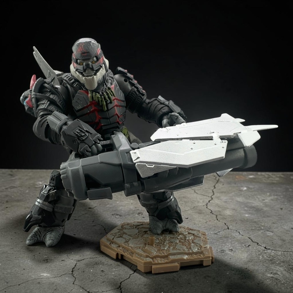 World of Halo Series 3 Brute Hyperius Action Figure w/ Ravager Weapon Jazwares